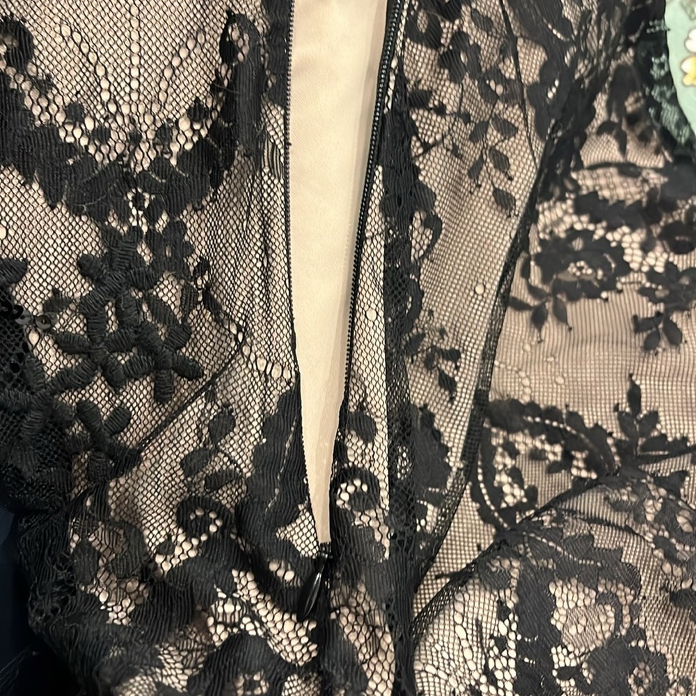 Express Women’s Black Lace w beading and tan tank liner dress size 6 - Picture 10 of 12